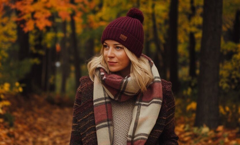 Read more about the article Cozy Fall Accessories to Elevate Your Look – 7 Essential Accessories Every Woman Must Have